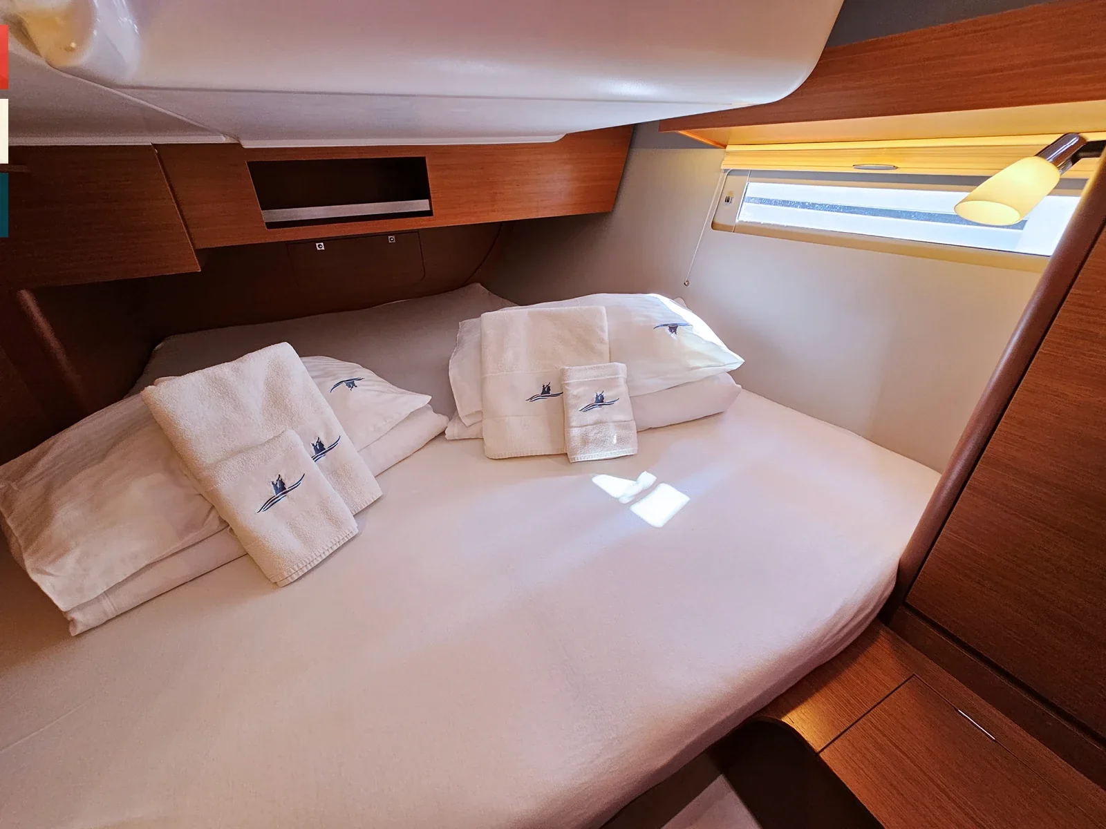 Yacht DUFOUR 390 Grand Large - Nika - Foto 1