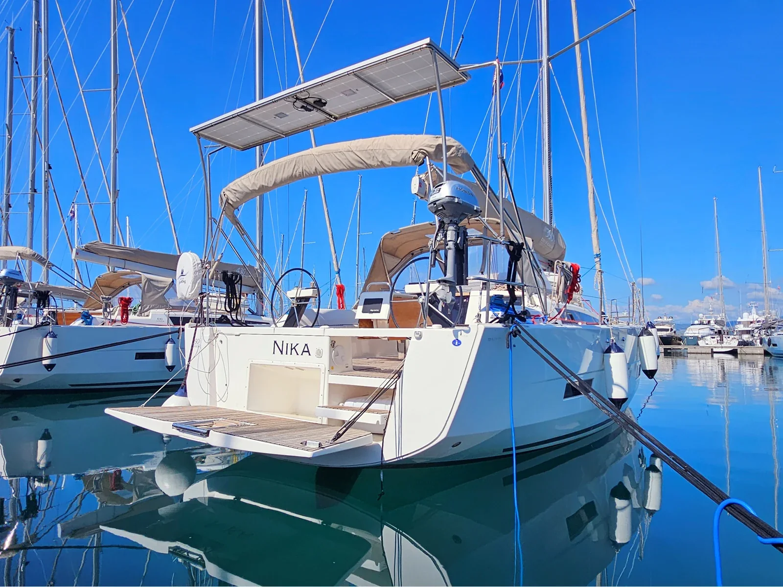 Yacht DUFOUR 390 Grand Large - Nika - Foto 1