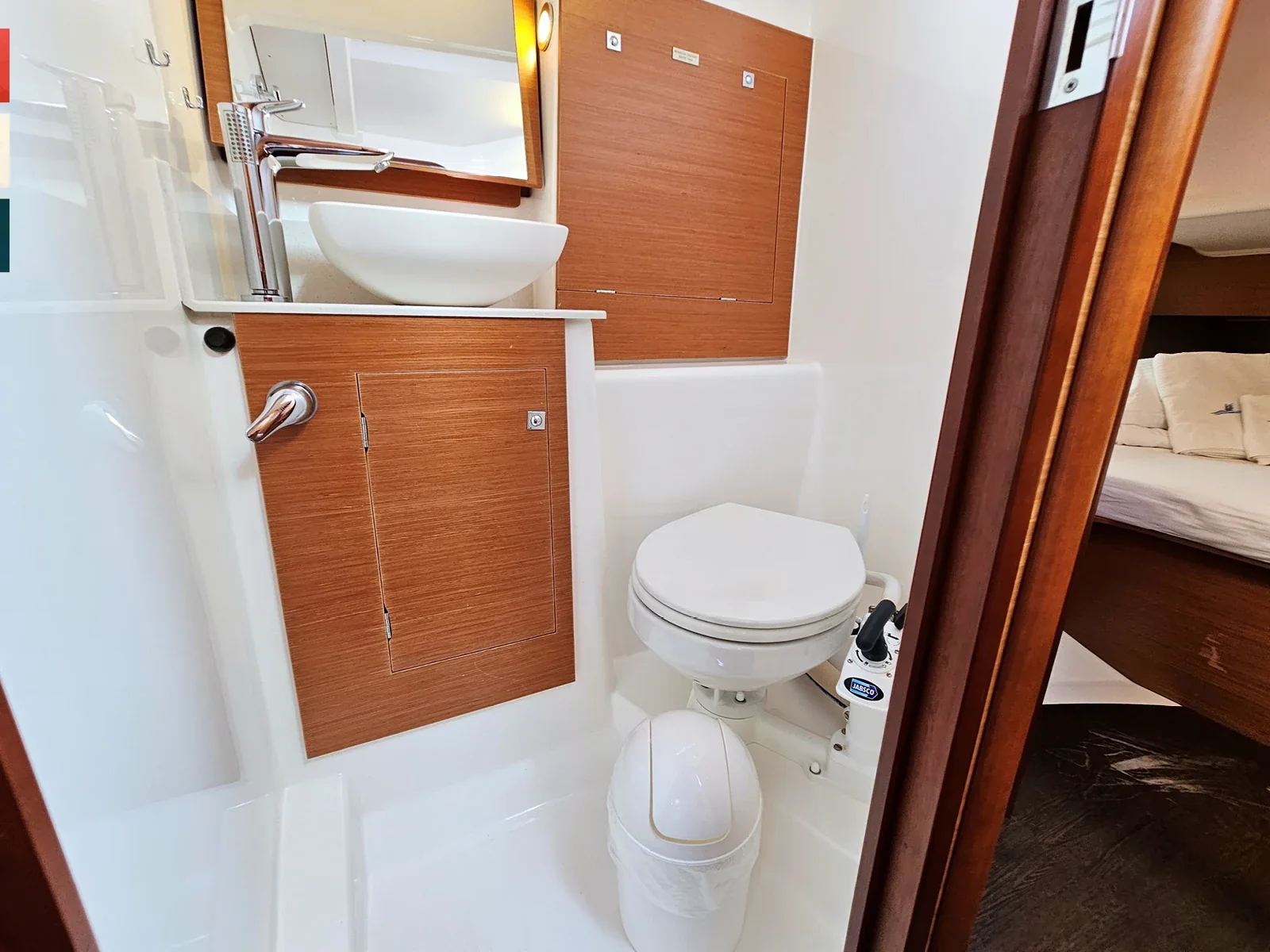 Yacht DUFOUR 390 Grand Large - Nika - Foto 1