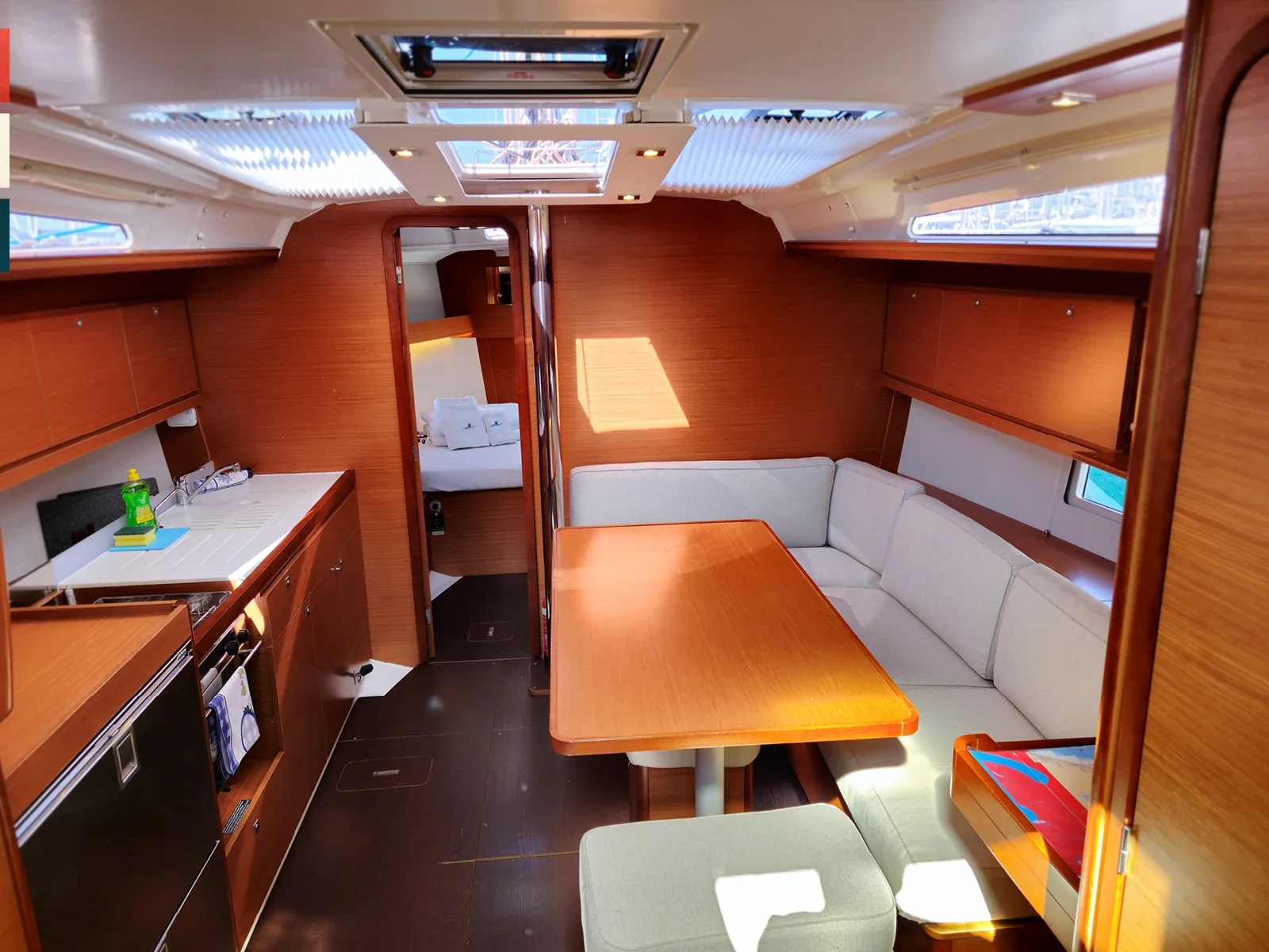 Yacht DUFOUR 390 Grand Large - Nika - Foto 1