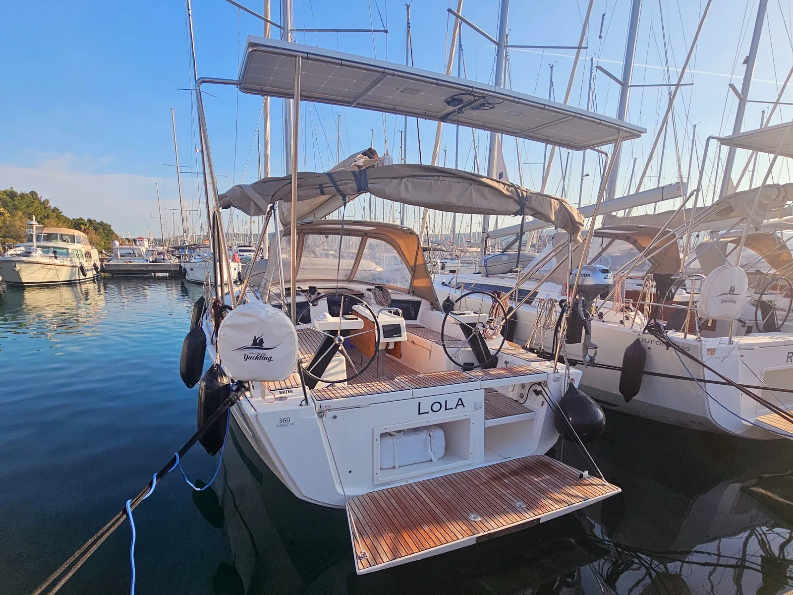Yacht DUFOUR 360 Grand Large - Lola - Foto 1