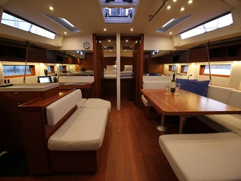 Yacht BENETEAU Oceanis 51.1 - Pisces