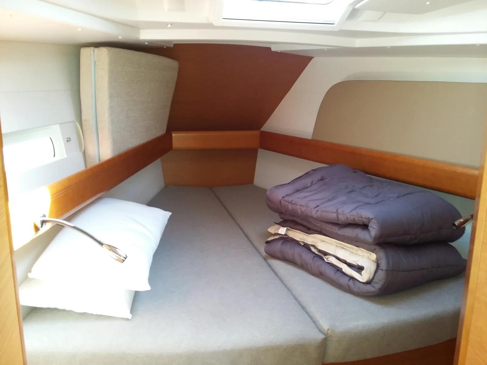 Yacht JEANNEAU Sun Odyssey 419 - Comanegra - Foto 1