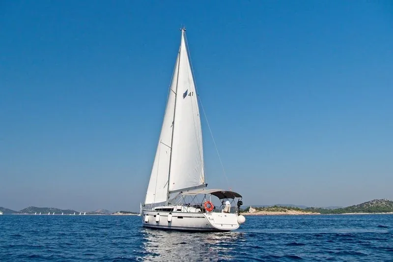 Yacht BAVARIA Cruiser 41 - MH 69 - Foto 1