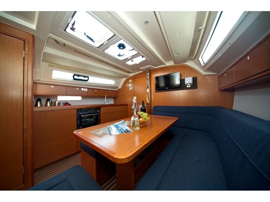 Yacht BAVARIA Cruiser 41 - MH 63 - Foto 1