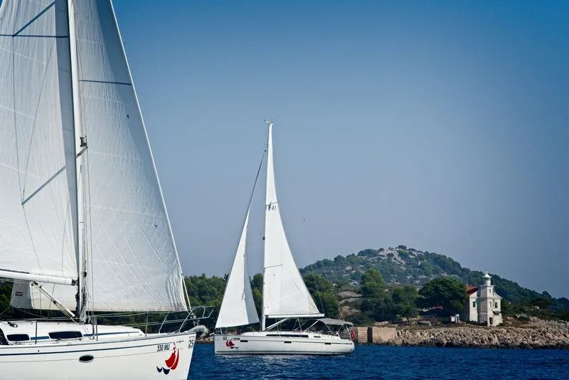 Yacht BAVARIA Cruiser 41 - MH 64 - Foto 1