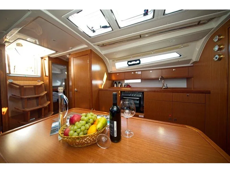 Yacht BAVARIA Cruiser 41 - MH 64 - Foto 1