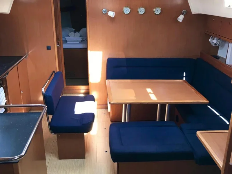 Yacht BAVARIA Cruiser 45 - Midas