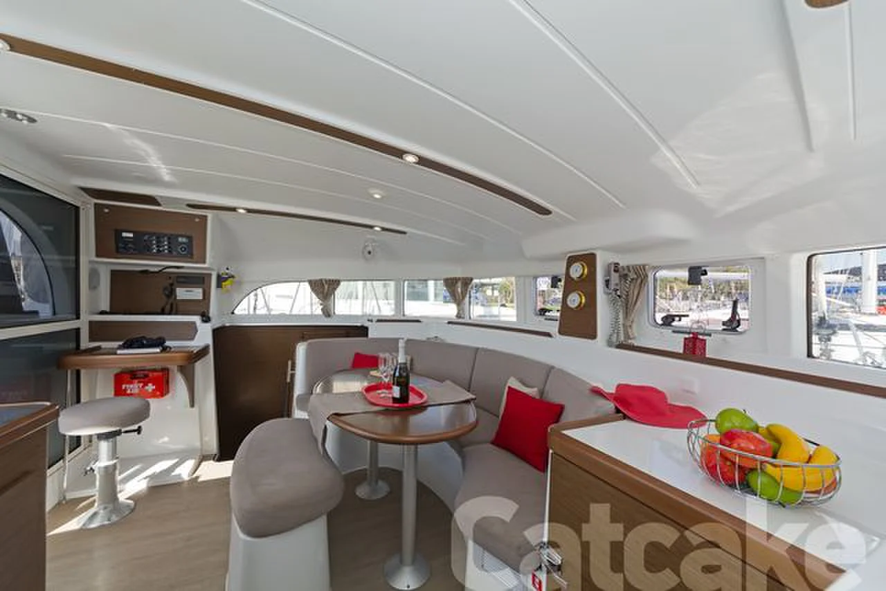 Yacht LAGOON 380 S2 - Catcake