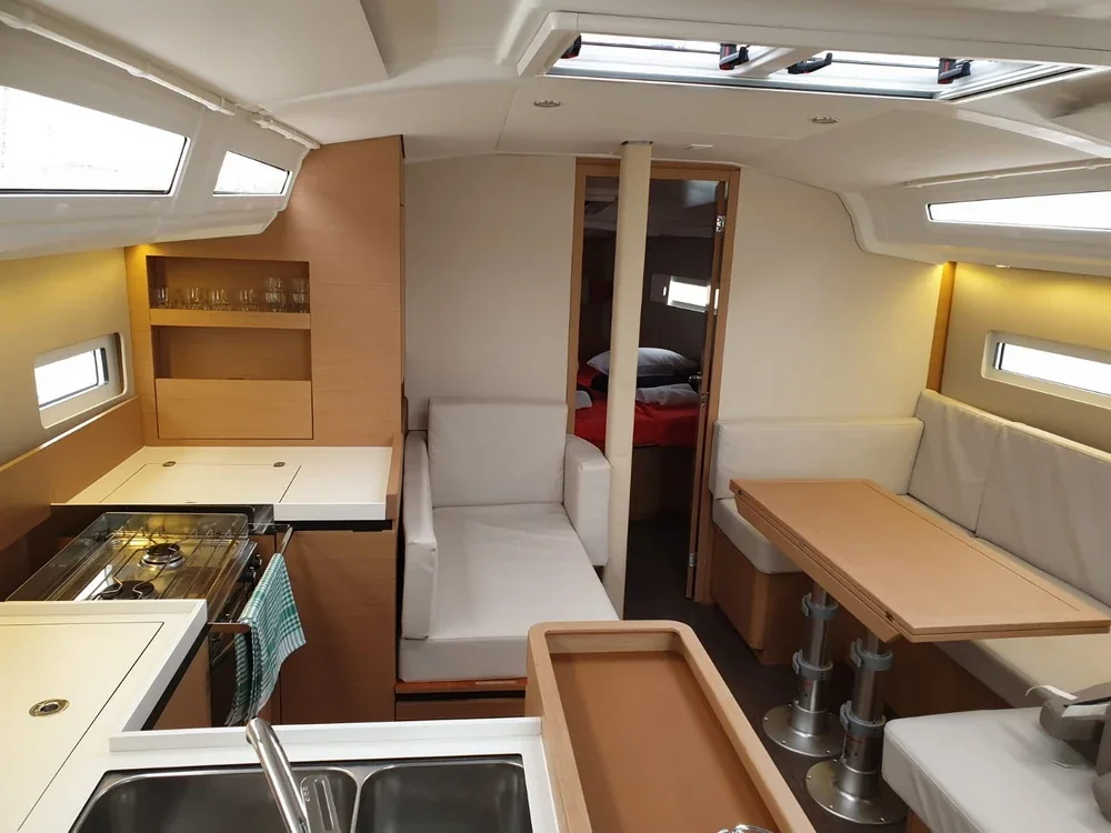 Yacht JEANNEAU Sun Odyssey 410 - Jutisa - Foto 1