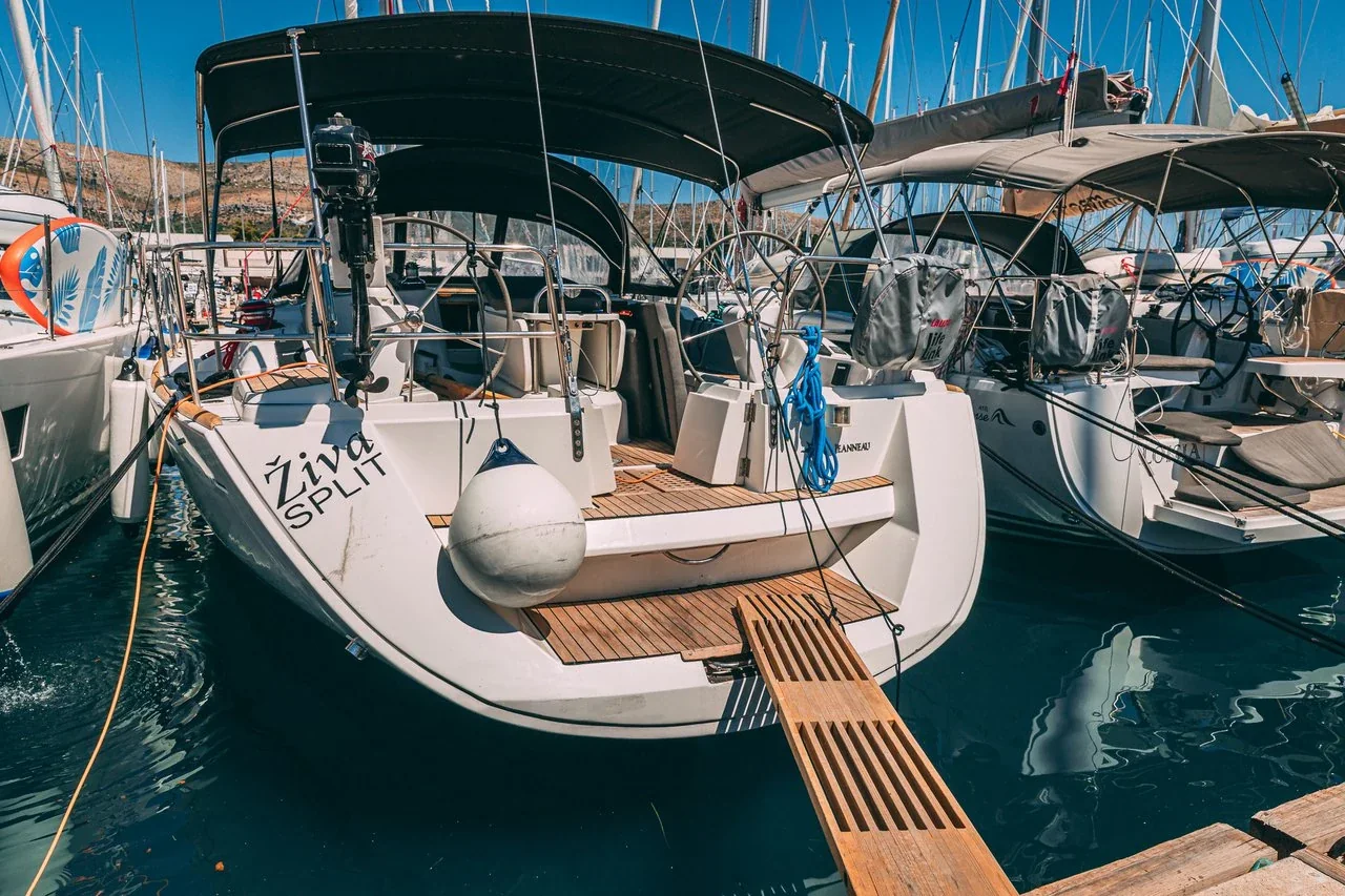 Yacht JEANNEAU Sun Odyssey 49 - Živa - Foto 1
