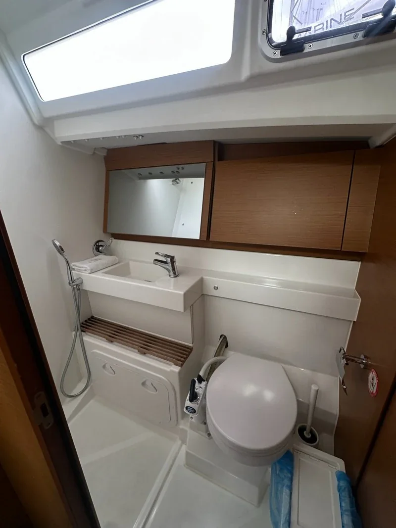 Yacht JEANNEAU Sun Odyssey 440 - Habibi - Foto 9