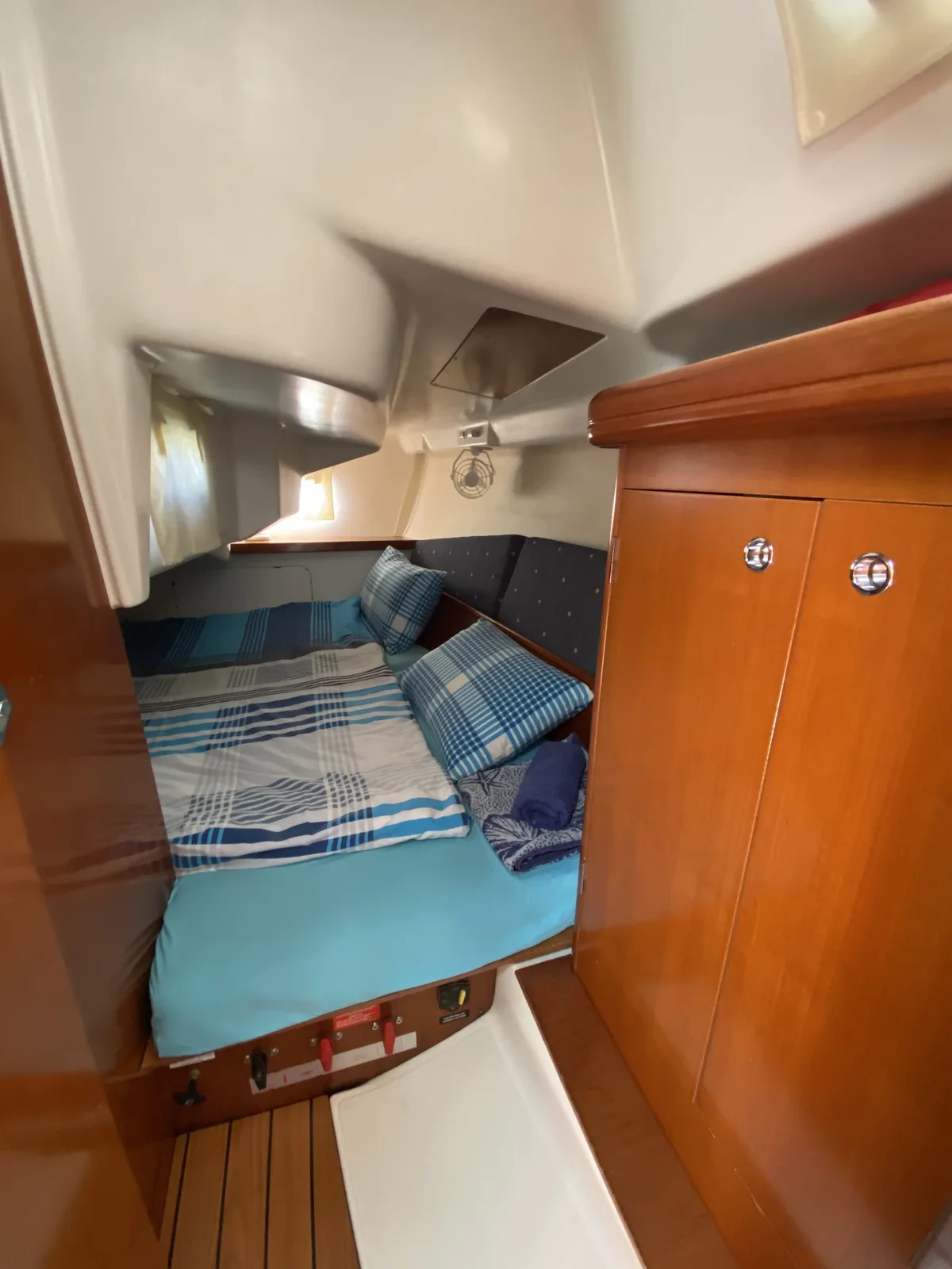 Yacht BENETEAU Oceanis 323 - Zippy