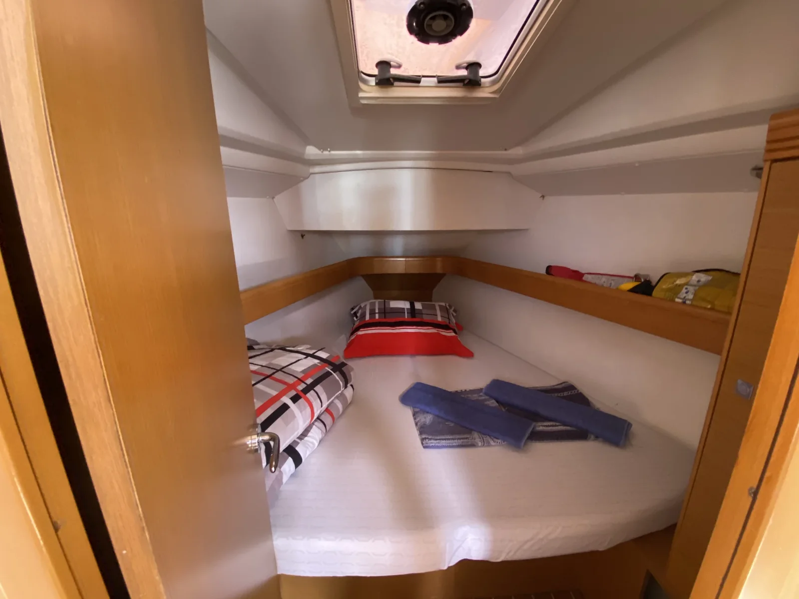 Yacht JEANNEAU Sun Odyssey 36i - Scoopy-Doo - Foto 1