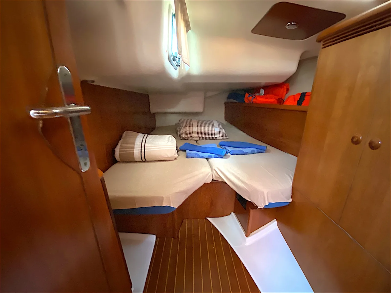 Yacht JEANNEAU Sun Odyssey 43 - Saida - Foto 1