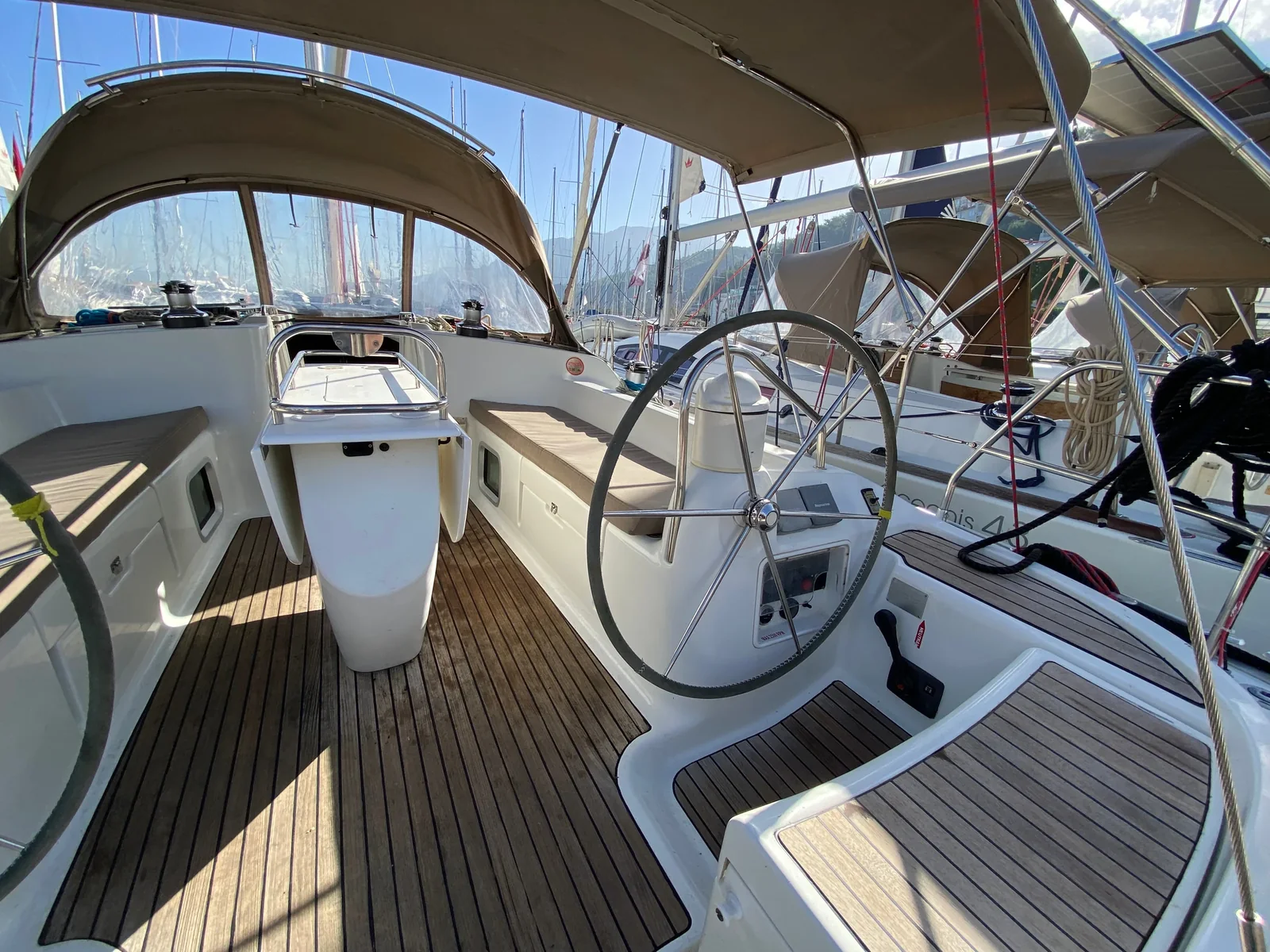 Yacht JEANNEAU Sun Odyssey 43 - Saida - Foto 1