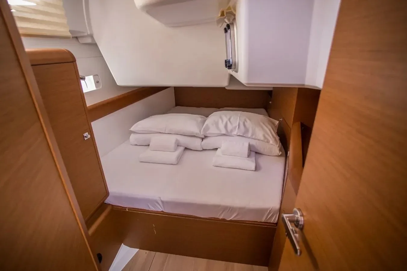 Yacht JEANNEAU Sun Odyssey 519 - Freyja - Foto 1