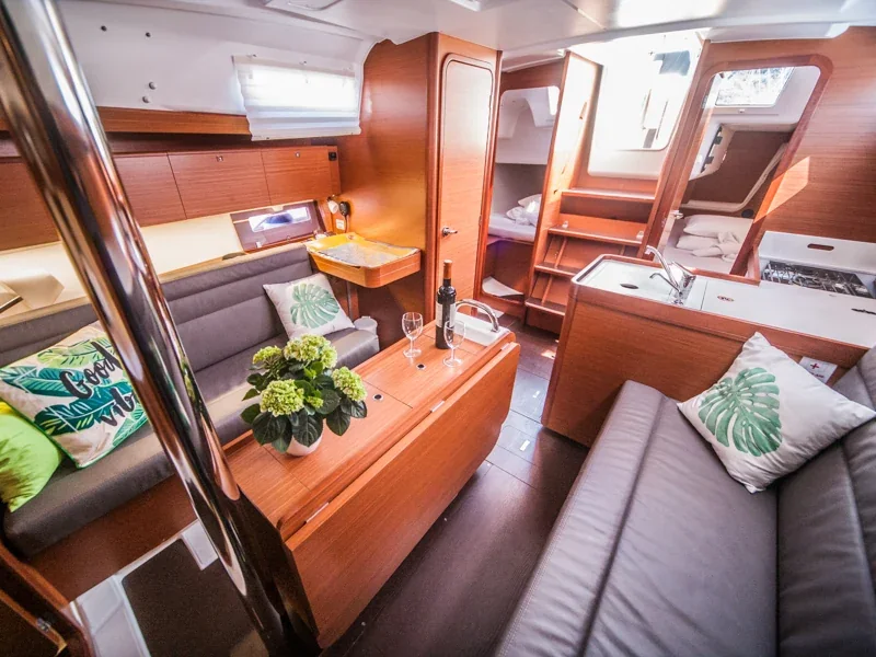 Yacht DUFOUR 350 Grand Large - Ronja - Foto 1
