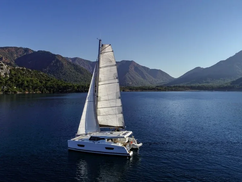 Yacht FOUNTAINE PAJOT Lucia 40 - Amber - Foto 1