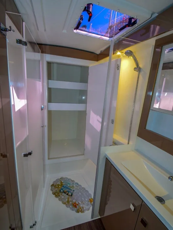 Yacht FOUNTAINE PAJOT Lucia 40 - Amber - Foto 1