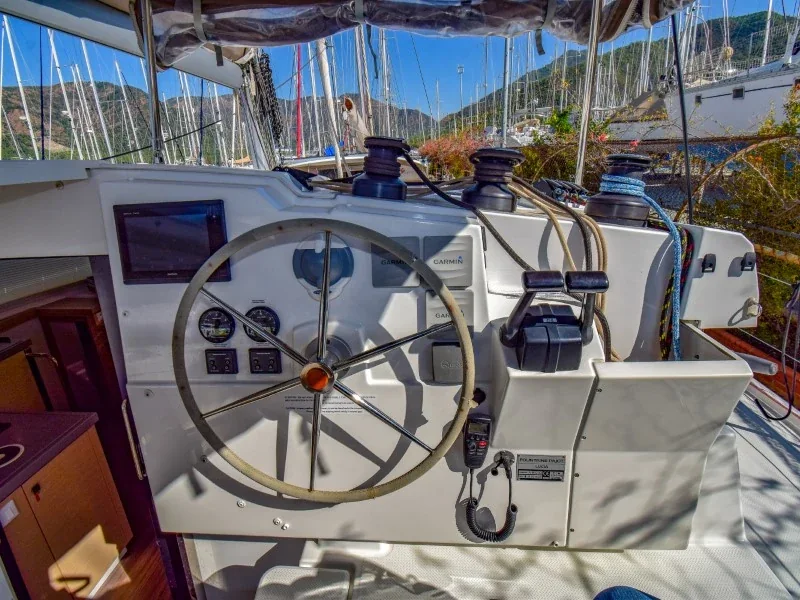 Yacht FOUNTAINE PAJOT Lucia 40 - Amber - Foto 1
