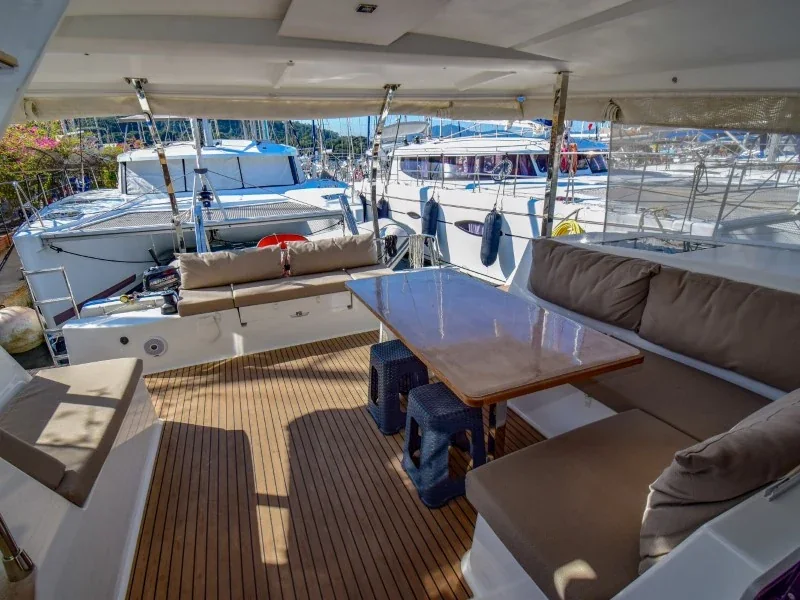 Yacht FOUNTAINE PAJOT Lucia 40 - Amber - Foto 1