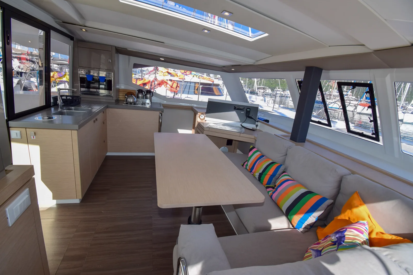 Yacht FOUNTAINE PAJOT Lucia 40 - Coco D - Foto 1