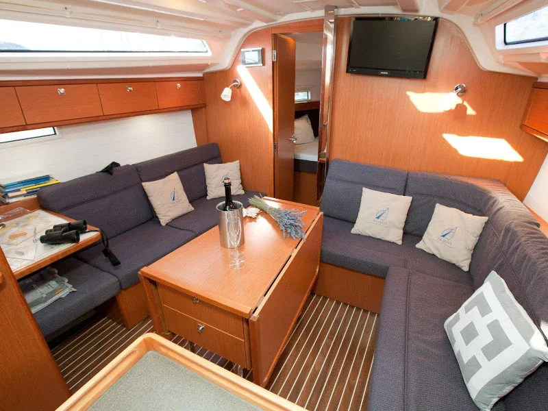 Yacht BAVARIA Cruiser 37 - Gospoja - Foto 1