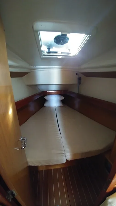 Yacht JEANNEAU Sun Odyssey 36i - Catrina - Foto 1