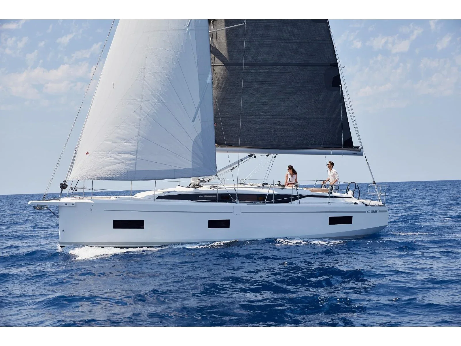 Yacht BAVARIA C38 - Dea - Foto 1