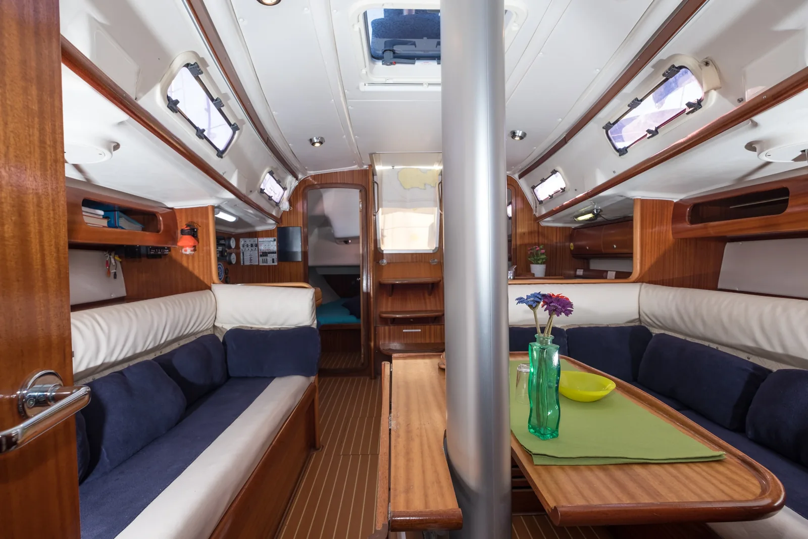 Yacht BAVARIA 38 Match - Artix - Foto 1