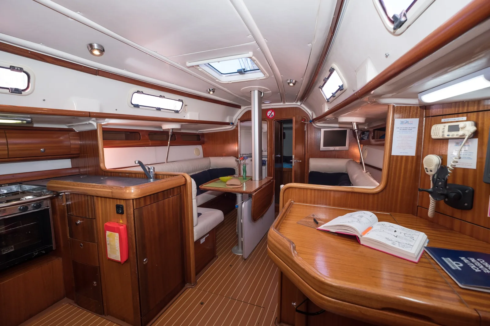 Yacht BAVARIA 38 Match - Artix - Foto 1