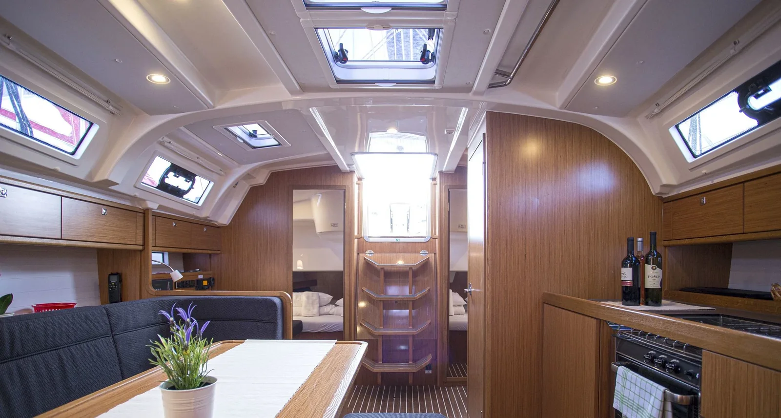 Yacht BAVARIA Cruiser 41 - Instagram - Foto 1
