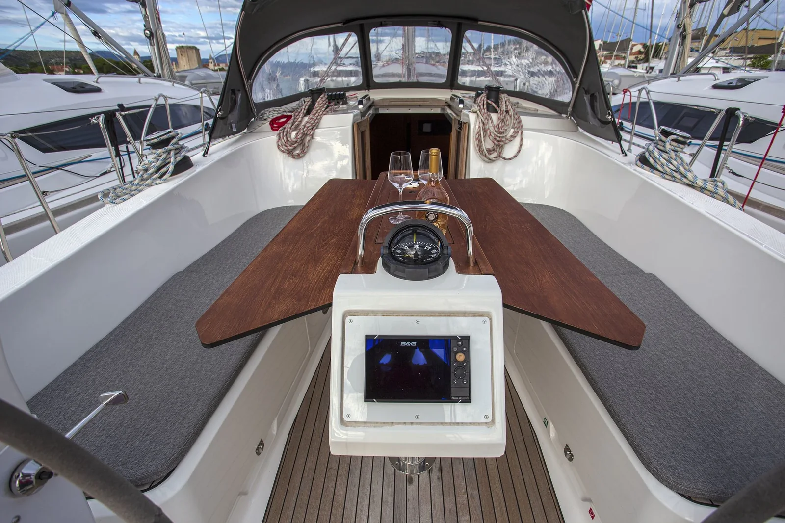 Yacht BAVARIA Cruiser 41 - Instagram - Foto 1