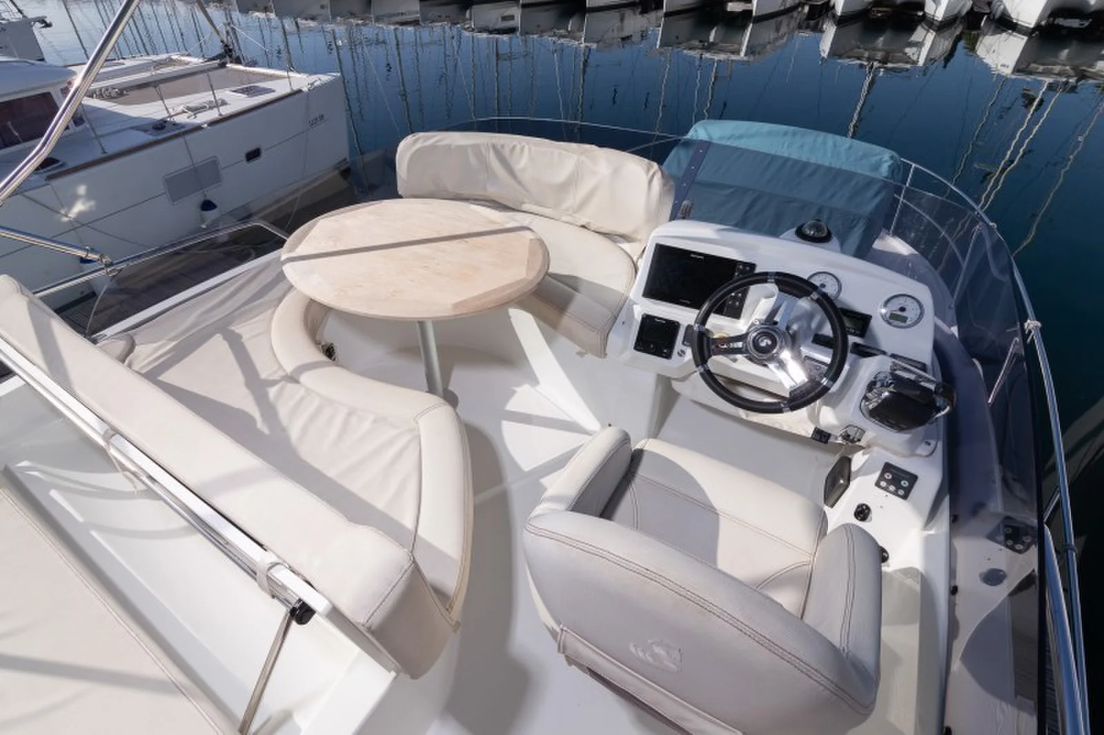 Yacht BENETEAU Antares 36 - Capricorn - Foto 1