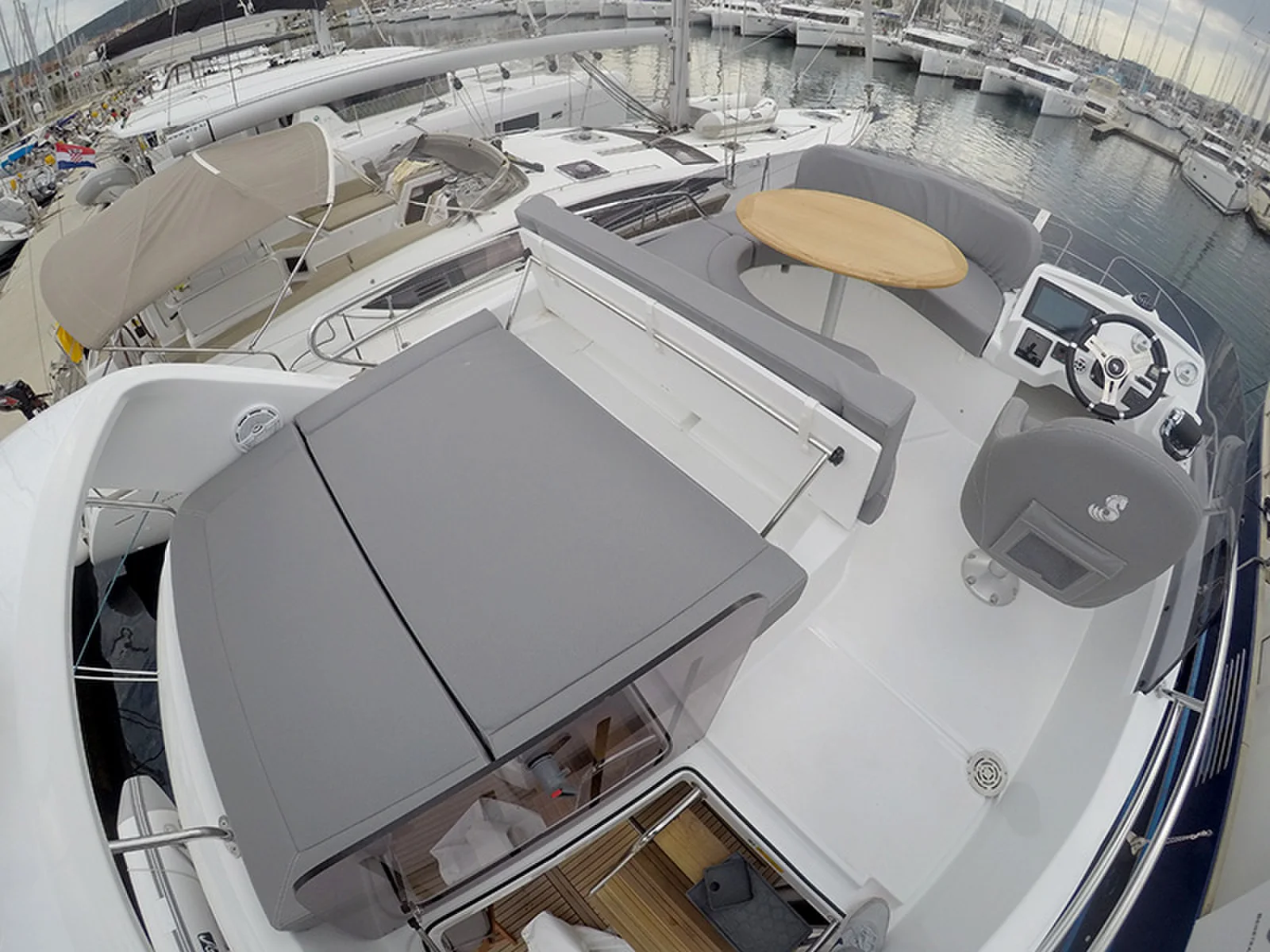Yacht BENETEAU Antares 36 - Capricorn - Foto 8