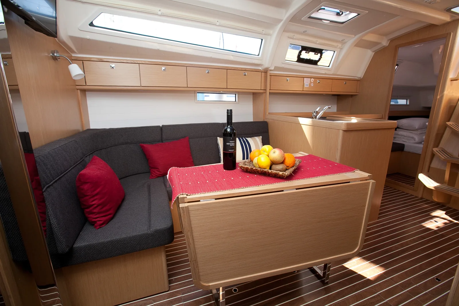 Yacht BAVARIA Cruiser 37 - Matija - Foto 1