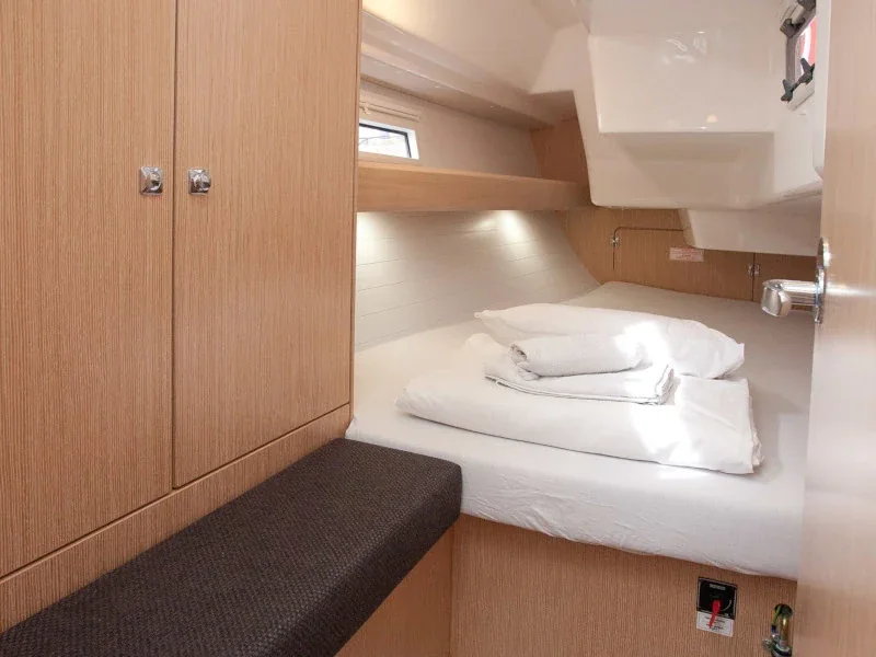 Yacht BAVARIA Cruiser 34 Style - Aston - Foto 1