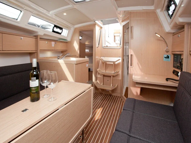 Yacht BAVARIA Cruiser 34 Style - Aston - Foto 1
