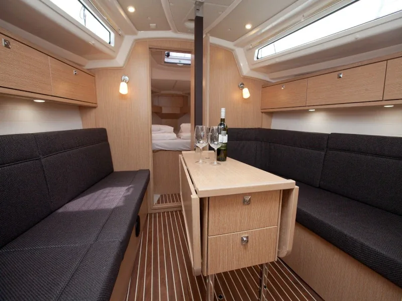 Yacht BAVARIA Cruiser 34 Style - Aston - Foto 1