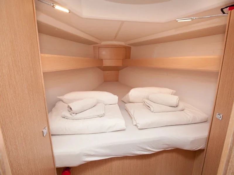 Yacht BAVARIA Cruiser 34 Style - Aston - Foto 1