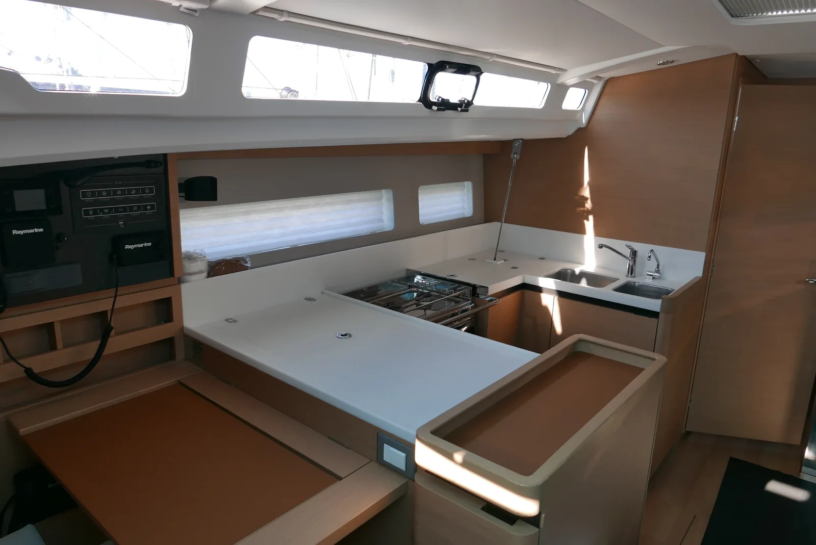 Yacht JEANNEAU Sun Odyssey 440 - Frenetica - Foto 1