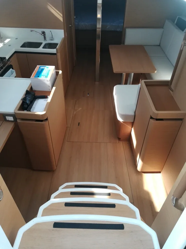 Yacht JEANNEAU Sun Odyssey 440 - Frenetica - Foto 1