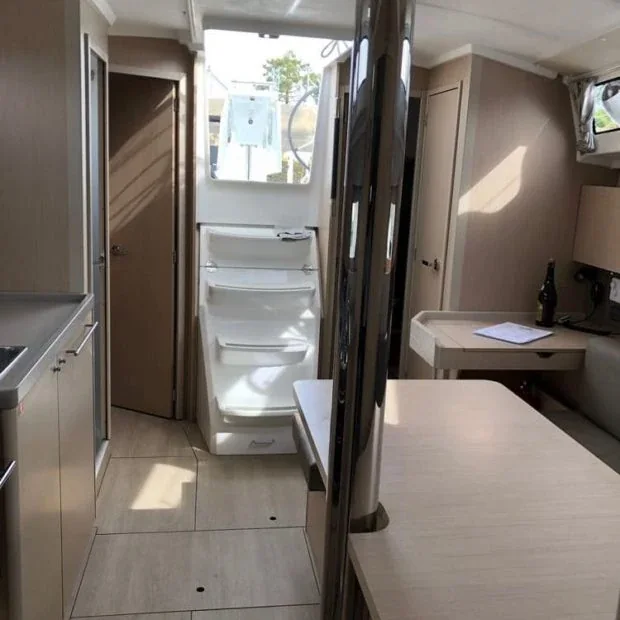 Yacht BENETEAU Oceanis 38.1 - Lisboa - Foto 1