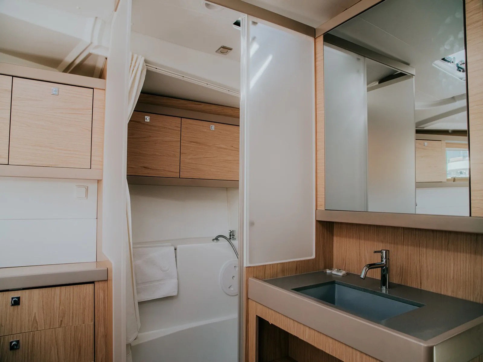 Yacht BENETEAU Oceanis 48 - Gold One - Foto 1