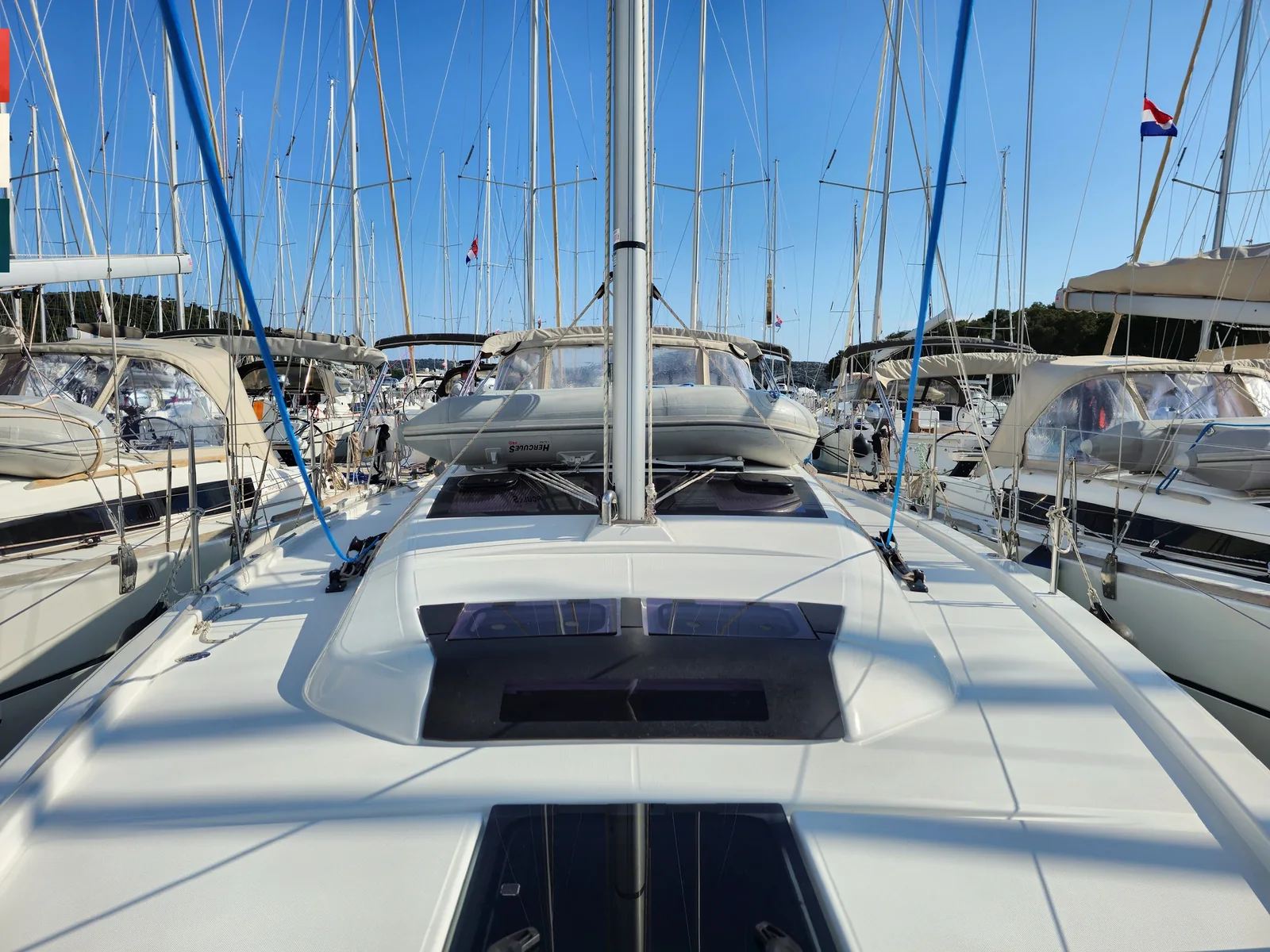 Yacht DUFOUR 390 Grand Large - Klara - Foto 1
