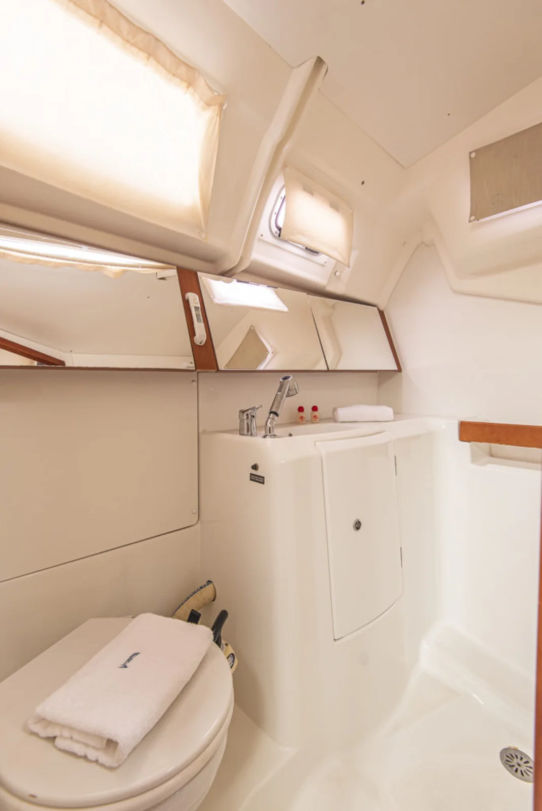 Yacht BENETEAU Oceanis 34 - Rebecca - Foto 1