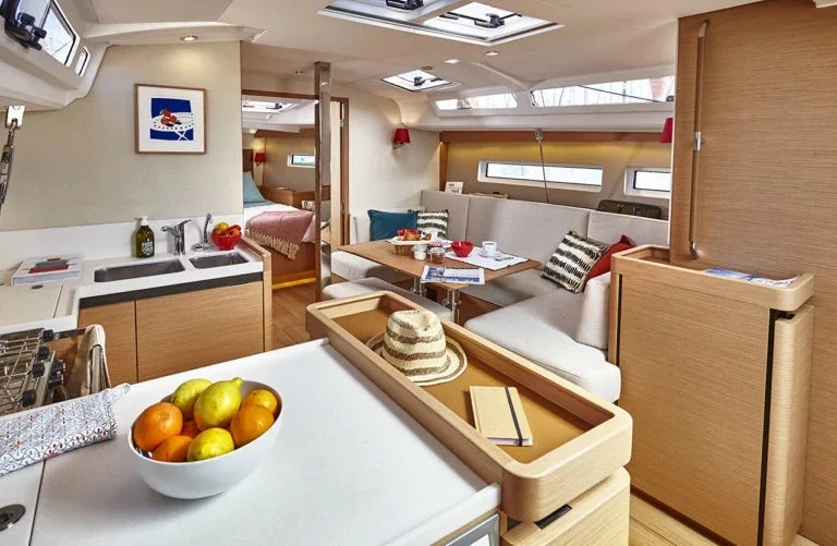 Yacht JEANNEAU Sun Odyssey 440 - Ondeck - Foto 1