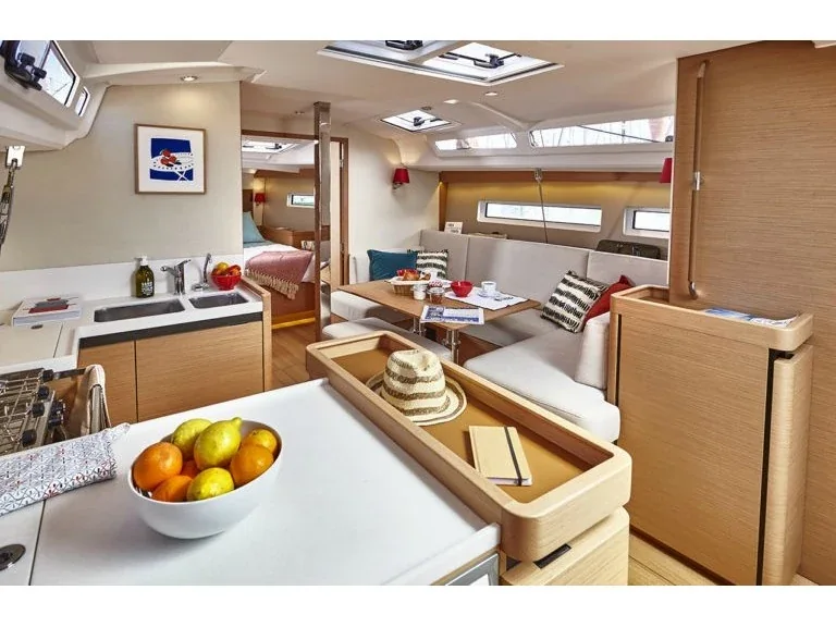Yacht JEANNEAU Sun Odyssey 440 - Ondeck - Foto 1