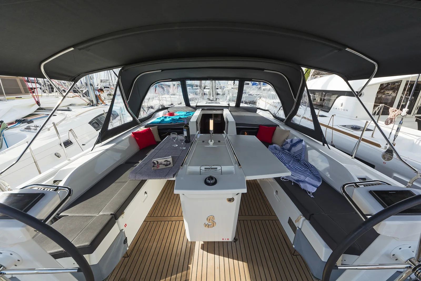 Yacht BENETEAU Oceanis 51.1 - Mamakita - Foto 1